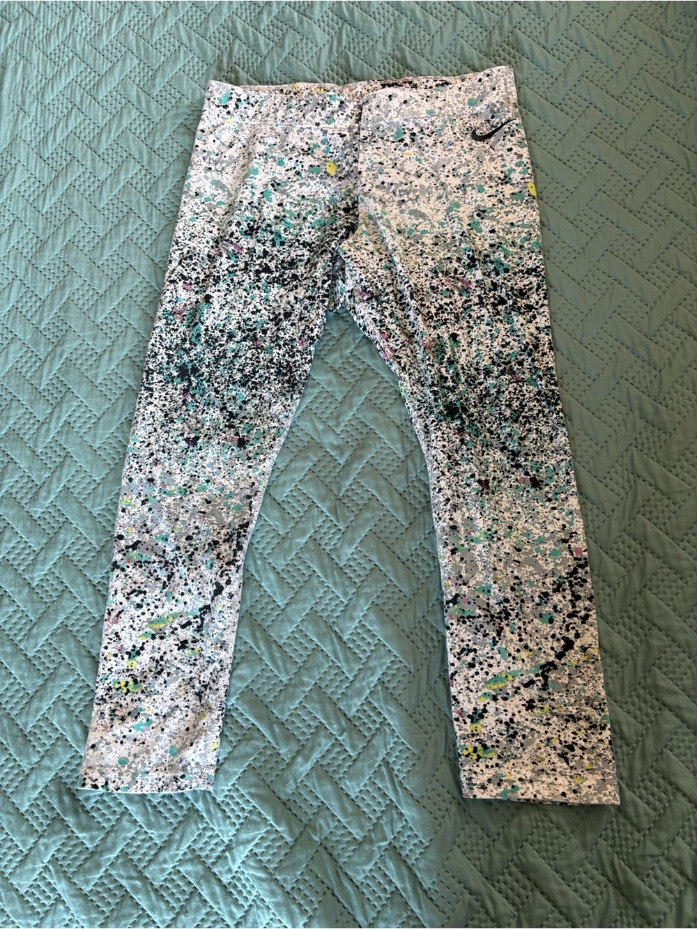 Nike Splatter Print Capri Leggings